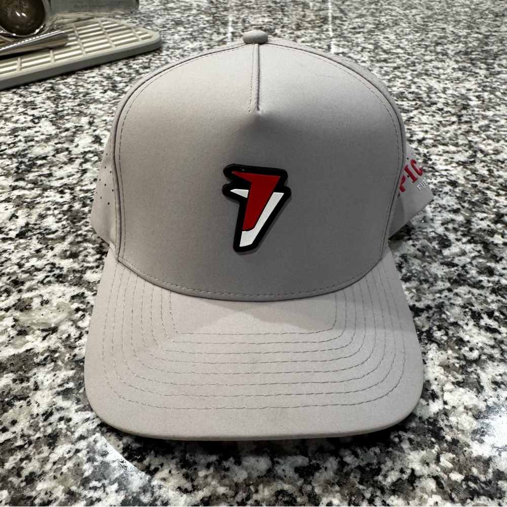 Gray Cap - similar to melin